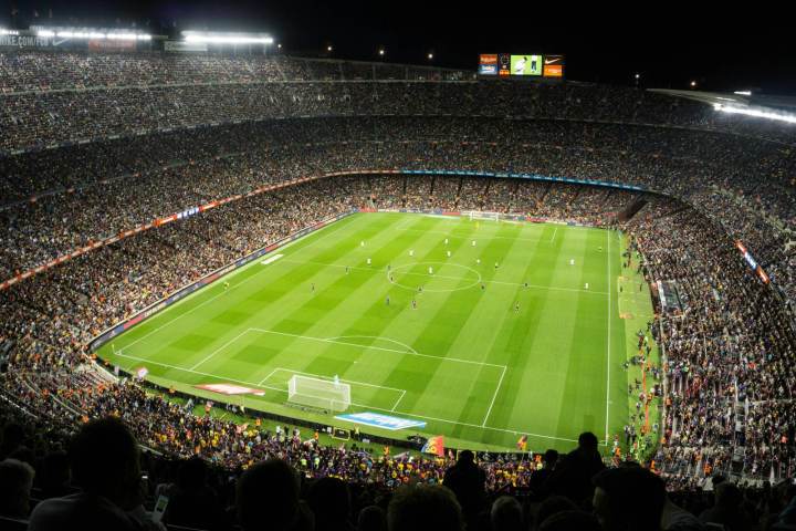 除了比赛训练，哈兰德也没闲着：5G冲浪不能停，让中国网友推荐打卡地，还在网上搜自己的名字